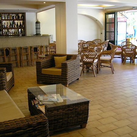 Hotel Ilion Pétra Kültér fotó