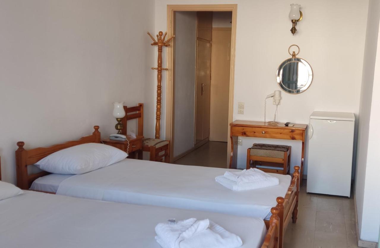 Hotel Ilion Pétra Kültér fotó