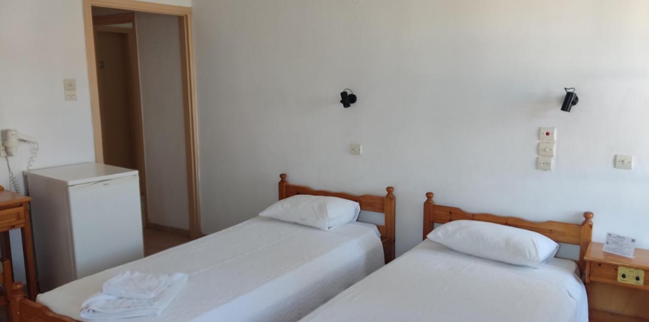 Hotel Ilion Pétra Kültér fotó